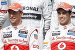 Foto zur News: Jenson Button (McLaren) und Sergio Perez (McLaren)