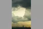 Foto zur News: Dunkle Wolken über Kuala Lumpur