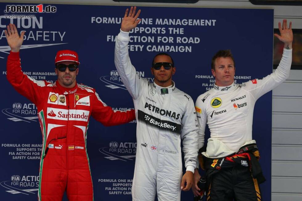 Foto zur News: Pole-Position für Lewis Hamilton (Mercedes), Kimi Räikkönen (Lotus) und Fernando Alonso (Ferrari) dahinter