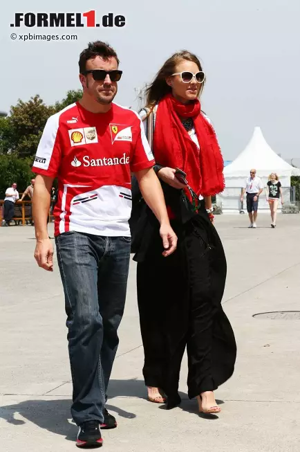 Foto zur News: Fernando Alonso (Ferrari) und Freundin Dascha Kapustina