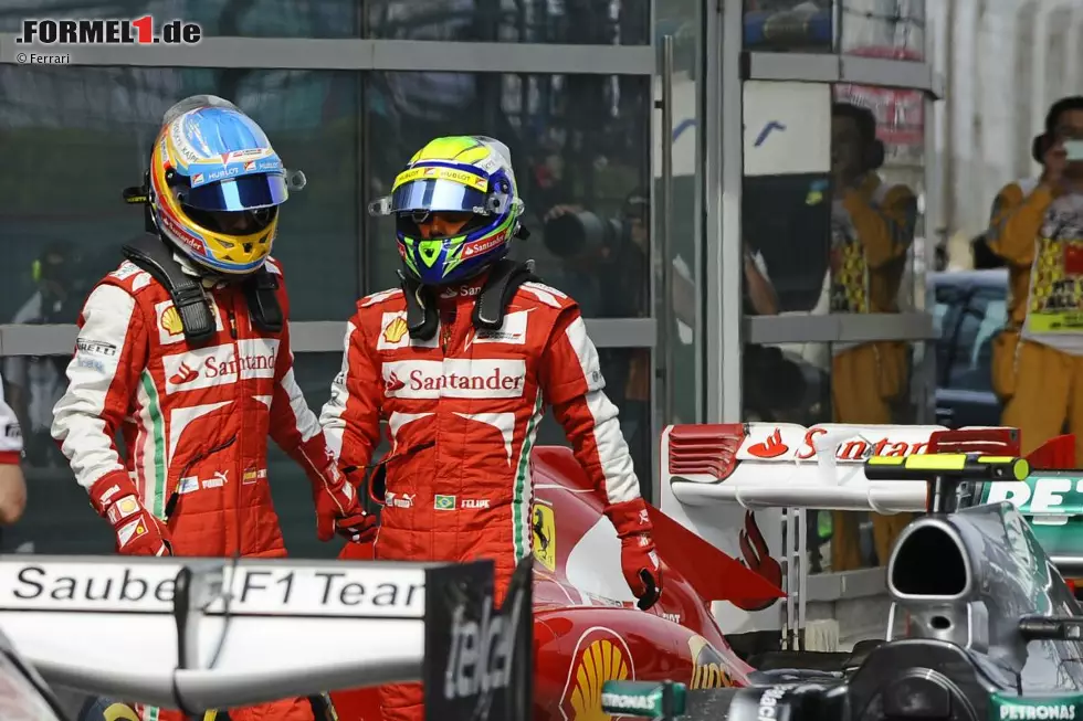 Foto zur News: Fernando Alonso und Felipe Massa (Ferrari)