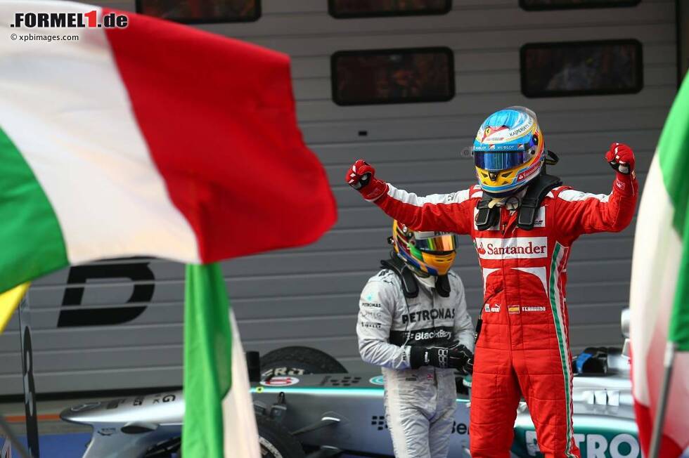 Foto zur News: Fernando Alonso (Ferrari): Nach der Nullnummer in Malaysia folgte in China ein Sieg