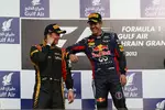 Gallerie: Kimi Räikkönen (Lotus) und Sebastian Vettel (Red Bull) scherzen auf den Podest