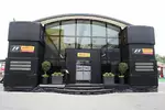 Foto zur News: Das Motorhome von Pirelli