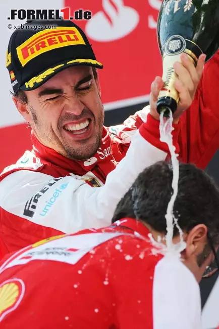 Foto zur News: Fernando Alonso (Ferrari) und Stefano Domenicali