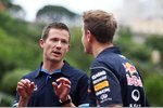 Foto zur News: Sebastian Vettel (Red Bull) und WRC-Topstar Sebastien Ogier (Volkswagen)