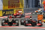 Foto zur News: Sergio Perez (McLaren) und Kimi Räikkönen (Lotus)