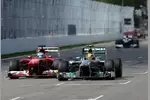 Foto zur News: Lewis Hamilton (Mercedes) und Fernando Alonso (Ferrari)