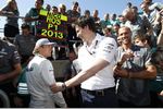 Foto zur News: Nico Rosberg und Toto Wolff (Mercedes)