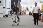 Foto zur News: Jessica Michibata und ihr Freund Jenson Button (McLaren)