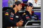 Foto zur News: Sebastian Vettel (Red Bull) und Daniel Ricciardo (Toro Rosso)
