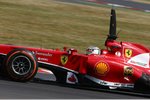 Davide Rigon (Ferrari) ist mit einem Mess-Periskop auf der Airbox unterwegs