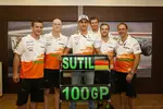 Foto zur News: Adrian Sutil (Force India) fährt einen 100. Grand Prix