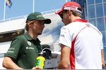 Foto zur News: Charles Pic (Caterham) und Jules Bianchi (Marussia)