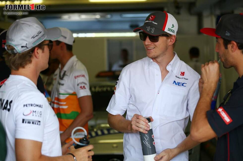 Foto zur News: Nico Rosberg (Mercedes), Nico Hülkenberg (Sauber) und Daniel Ricciardo (Toro Rosso)