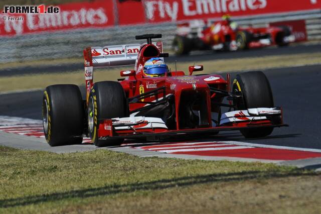 Foto zur News: 2013 kam Fernando Alonso auf Rang fünf, Teamkollege Felipe Massa holte Platz acht