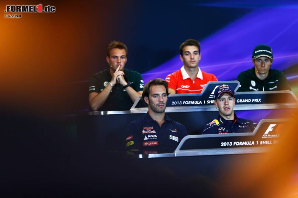 Foto zur News: Giedo van der Garde (Caterham), Jules Bianchi (Marussia), Charles Pic (Caterham), Jean-Eric Vergne (Toro Rosso), Sebastian Vettel (Red Bull) und Romain Grosjean (Lotus)