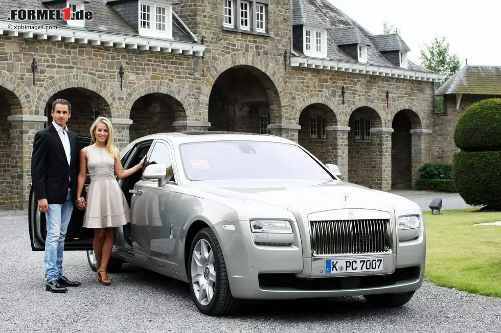Foto zur News: Das Luxusleben im Dunstkreis der Formel 1 scheint sie in vollen Zügen zu genießen.