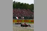 Foto zur News: Felipe Massa vor Fernando Alonso (Ferrari)