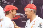 Foto zur News: Jenson Button (McLaren) und Martin Whitmarsh