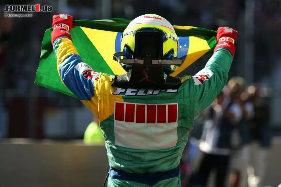 Foto zur News: Der emotionalste Moment Teil I: Massa gewinnt 2006 sein Heimrennen in Sao Paulo