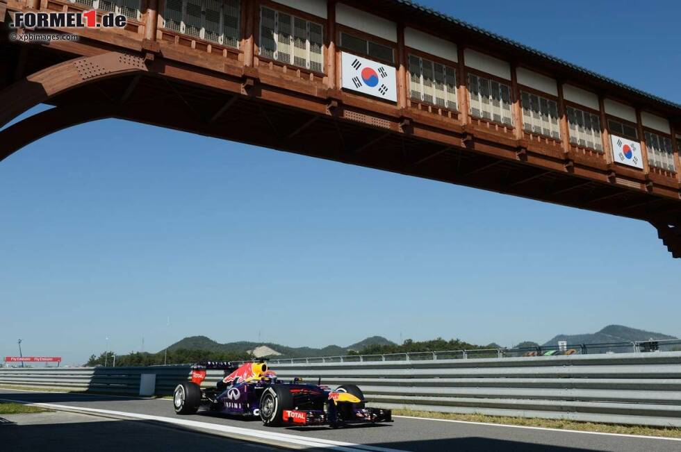Foto zur News: Sebastian Vettel (Red Bull) am Samstagmorgen in Yeongam