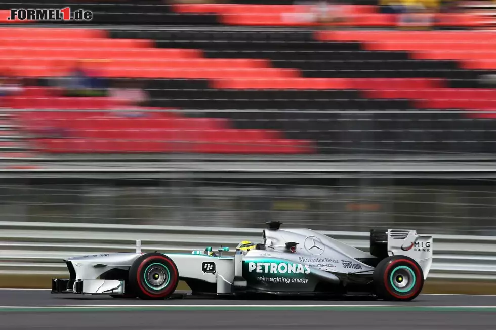 Foto zur News: Nico Rosberg fühlte sich unterdessem im Auto nicht so wohl...