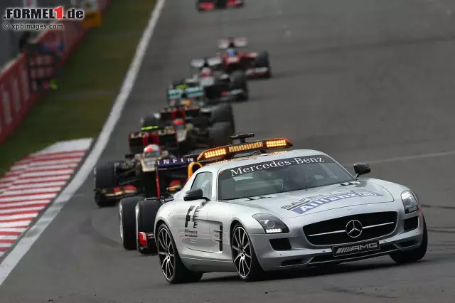 ...wieder das Safety-Car auf die Strecke schicken Foto zur News: ...wieder das Safety-Car auf die Strecke schicken