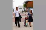 Foto zur News: Jenson Button (McLaren)  mit Freundin Jessica Michibata