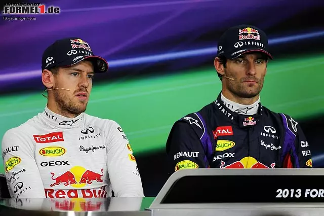 Besonders beseelt sah der Weltmeister dann auch in der FIA-PK nicht aus, wo er wohl lieber links neben Webber gesessen hätte. Foto zur News: Besonders beseelt sah der Weltmeister dann auch in der FIA-PK nicht aus, wo er wohl lieber links neben Webber gesessen hätte.