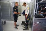 Foto zur News: Sebastian Vettel (Red Bull) auf der Waage