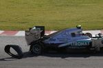 Foto zur News: Lewis Hamilton (Mercedes) mit einem Reifenschaden