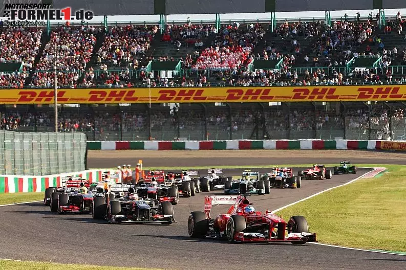 Foto zur News: Alonso souverän vor dem Feld? Derzeit ein Trugbild.