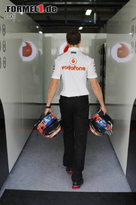 Foto zur News: Helme von Jenson Button (McLaren)