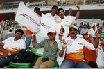 Foto zur News: Force-India-Fans