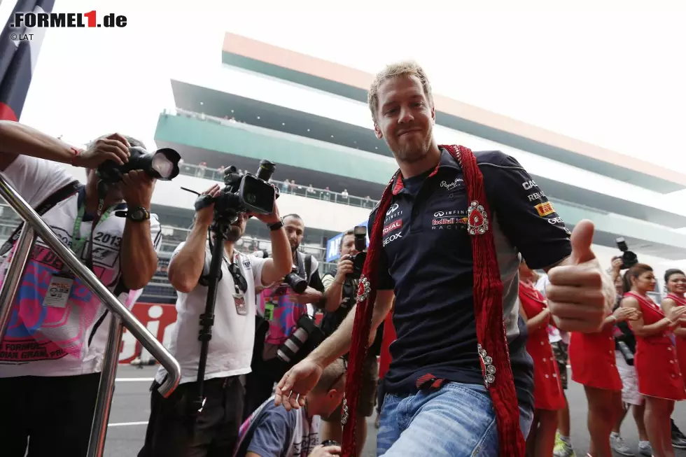 Foto zur News: Sebastian Vettel (Red Bull)