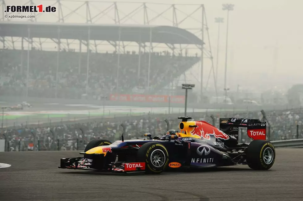 Foto zur News: Sebastian Vettel (Red Bull)