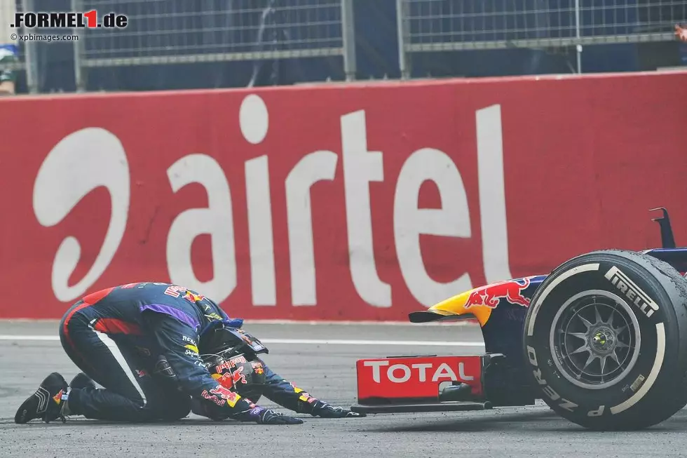 Foto zur News: Und während Vettel allen Grund hatte, nach dem Rennen seinem Auto zu huldigen...