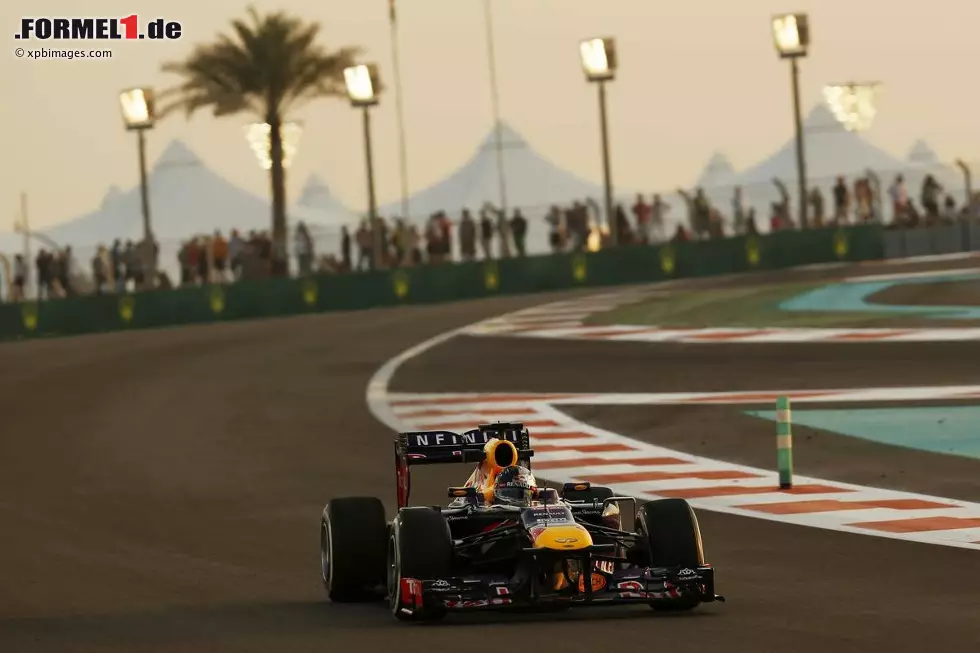 Foto zur News: Sebastian Vettel (Red Bull)