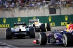 Foto zur News: Paul di Resta (Force India), Nico Rosberg (Mercedes) und Mark Webber (Red Bull)