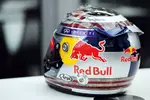 Foto zur News: Der Helm von Sebastian Vettel (Red Bull)