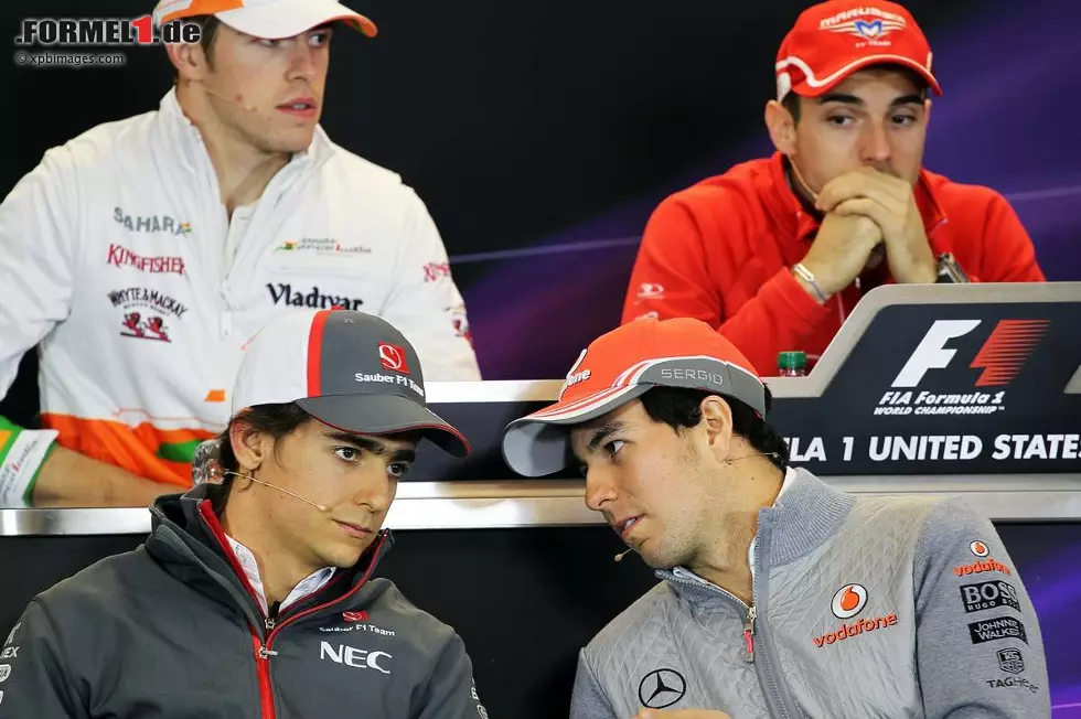 Foto zur News: Esteban Gutierrez (Sauber) und Sergio Perez (McLaren)