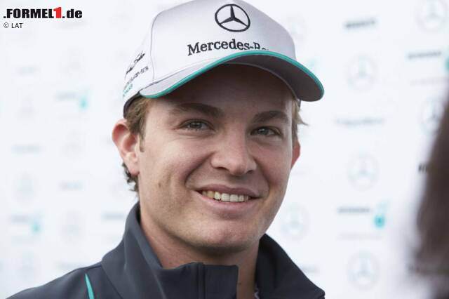 Foto zur News: Eine Zahl höher greift Nico Rosberg: Der Mercedes-Pilot wählt die Startnummer 6 - "die Glückszahl meiner zukünftigen Frau und meines Vaters", wie er verrät