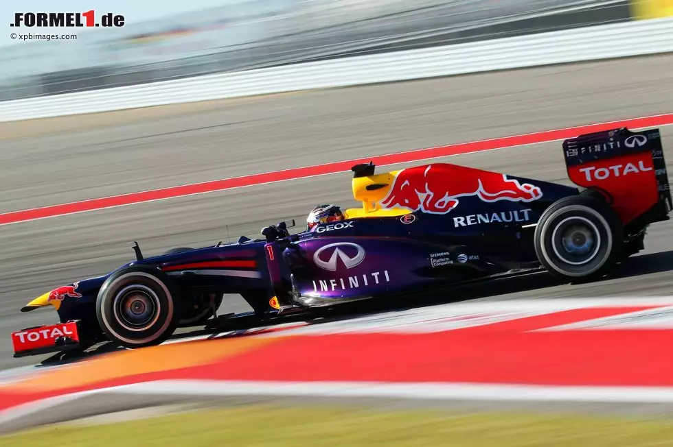 Foto zur News: Sebastian Vettel (Red Bull)