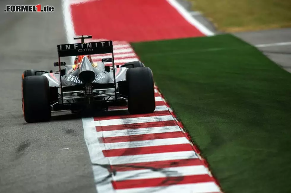 Foto zur News: An diesen Anblick müssen sich wohl auch die Konkurrenten von Sebastian Vettel morgen wieder gewöhnen - wenn sie ihn noch zu sehen bekommen.