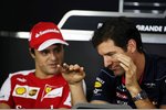 Foto zur News: Felipe Massa (Ferrari) und Mark Webber (Red Bull)
