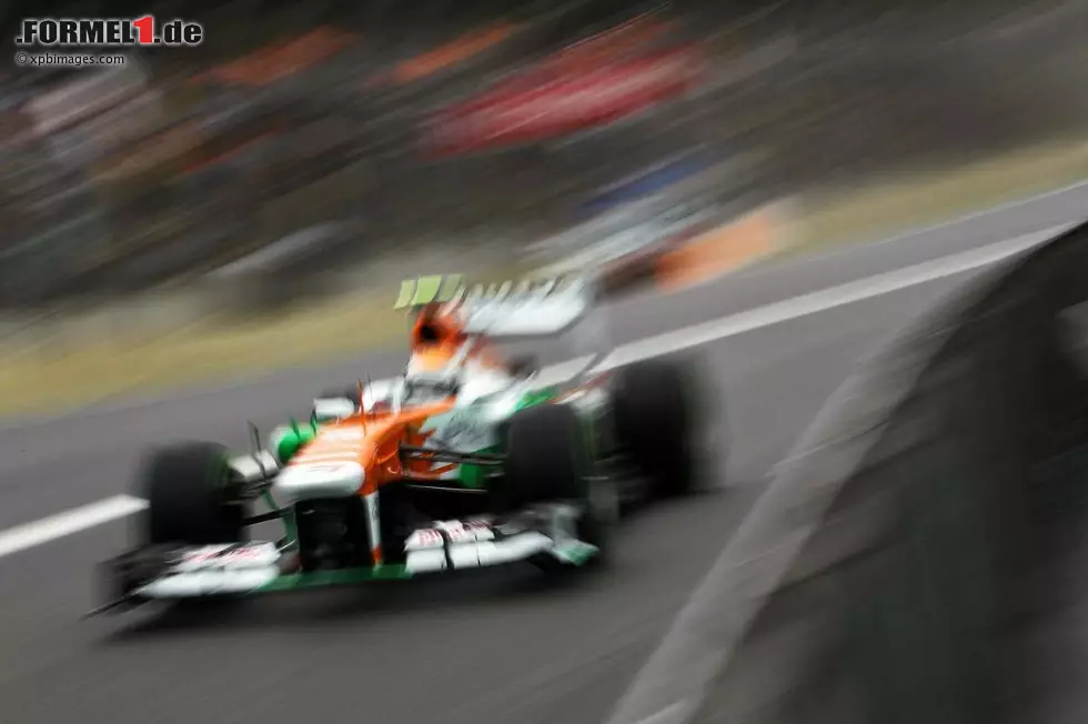 Adrian Sutil zeigte sich unzufrieden mit dem letzten Qualifying der Saison. Kein Wunder, denn Rang 16, das ist so gar nicht nach dem Geschmack des ausgewiesenen Regenspezialisten. Foto zur News: Adrian Sutil zeigte sich unzufrieden mit dem letzten Qualifying der Saison. Kein Wunder, denn Rang 16, das ist so gar nicht nach dem Geschmack des ausgewiesenen Regenspezialisten.