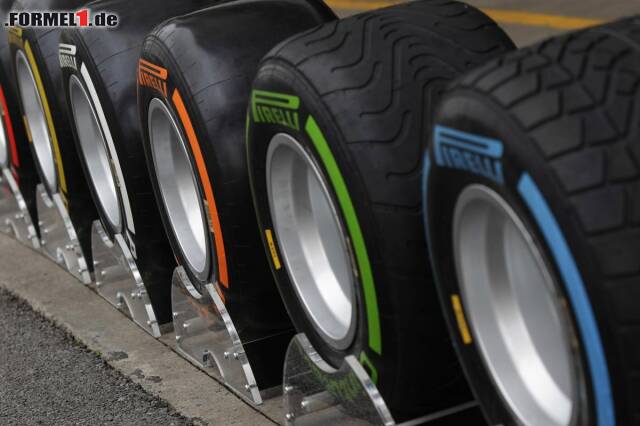 Foto zur News: Der italienische Reifenhersteller führte insgesamt sechs farbig markierte Reifentypen ein, von denen bei Trockenheit jeweils die beiden mitgebrachten Mischungen im Rennen verwendet werden mussten