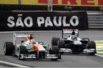 Foto zur News: Adrian Sutil (Force India) und Valtteri Bottas (Williams)