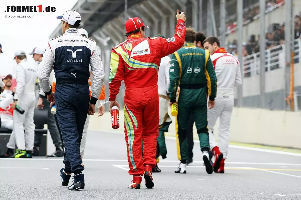 Foto zur News: Pastor Maldonado (Williams) und Felipe Massa (Ferrari)